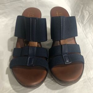 Italian Shoemaker Navy Wedge Sandals size 5 1/2